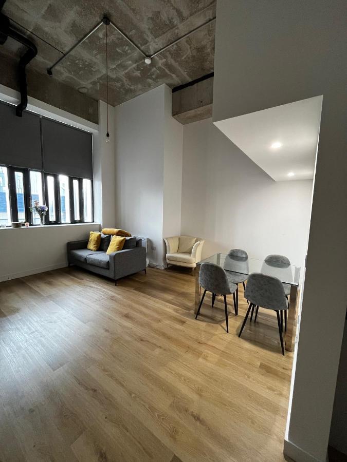 Metro Lofts By Pretty Living *